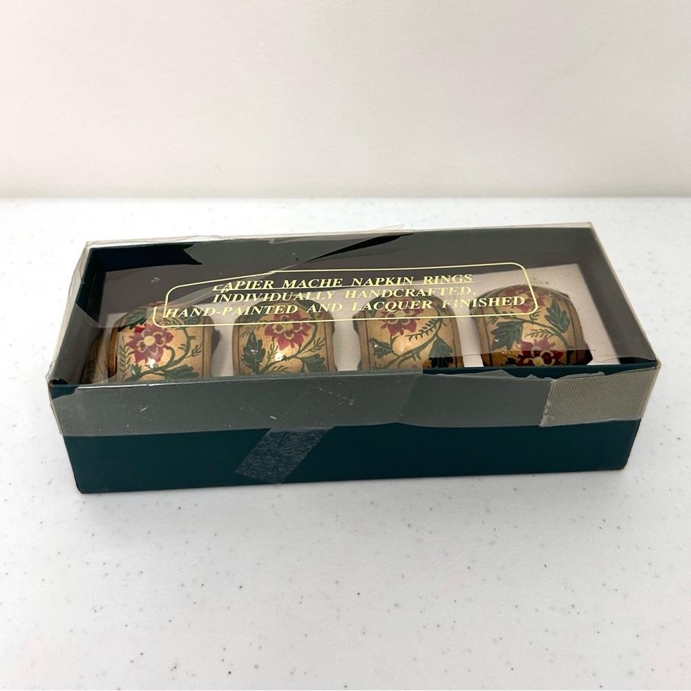Vintage Paper Mache Hand Painted Poinsettia Christmas Napkin Rings Set Of 4
